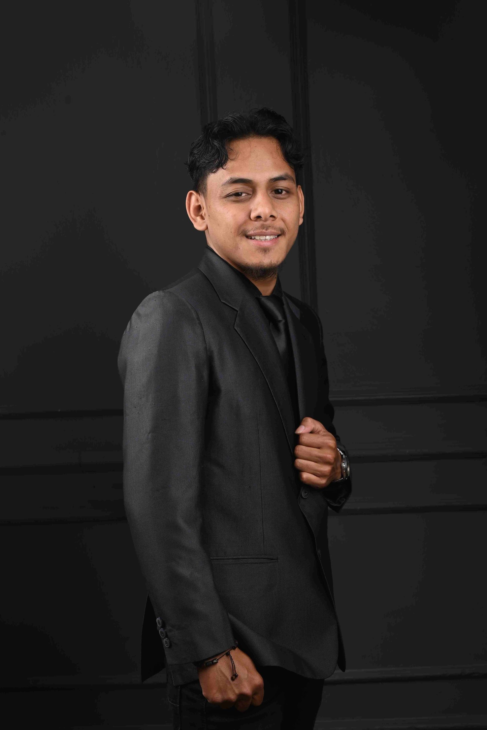 488561 OIS 31 Scaled